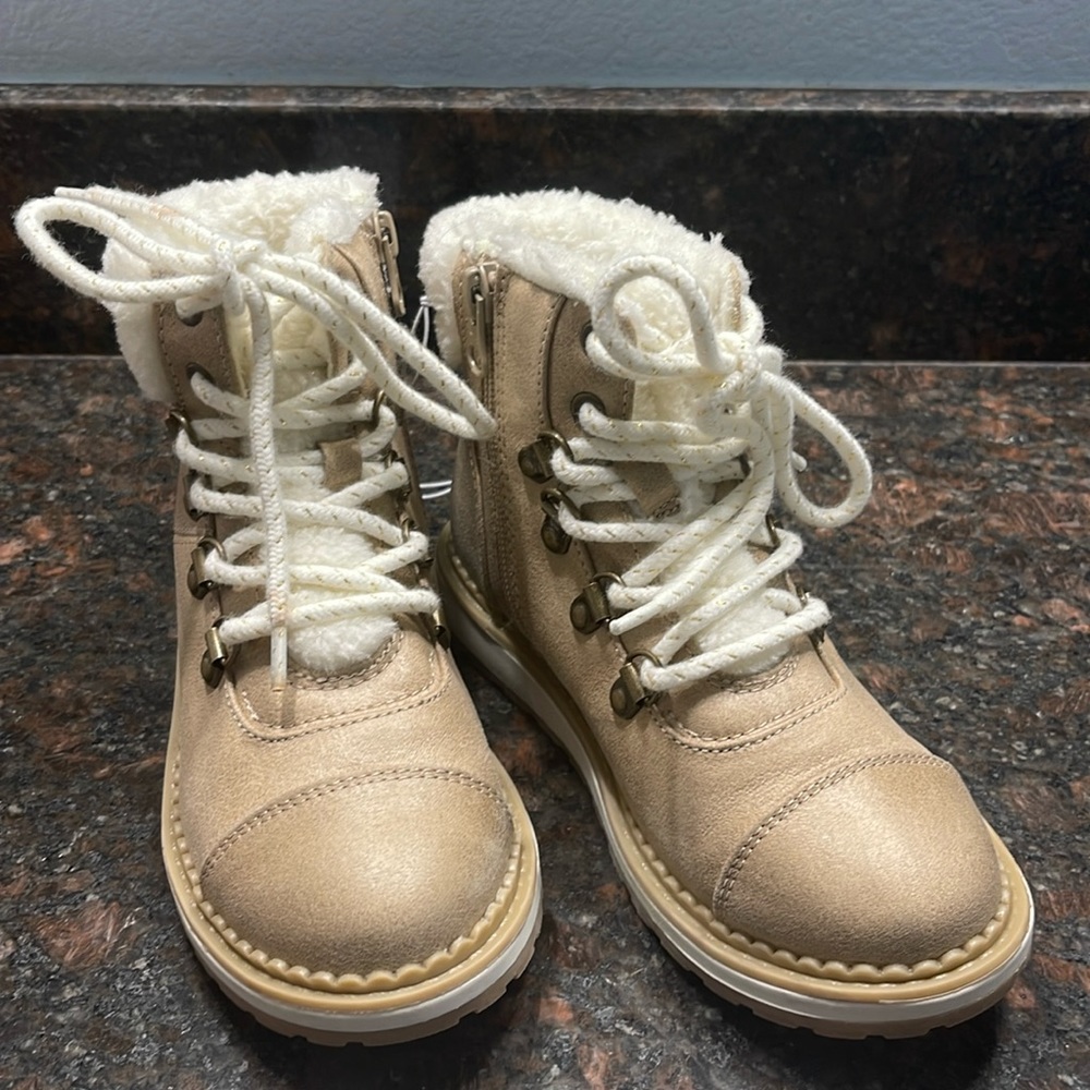 Cat & Jack boots